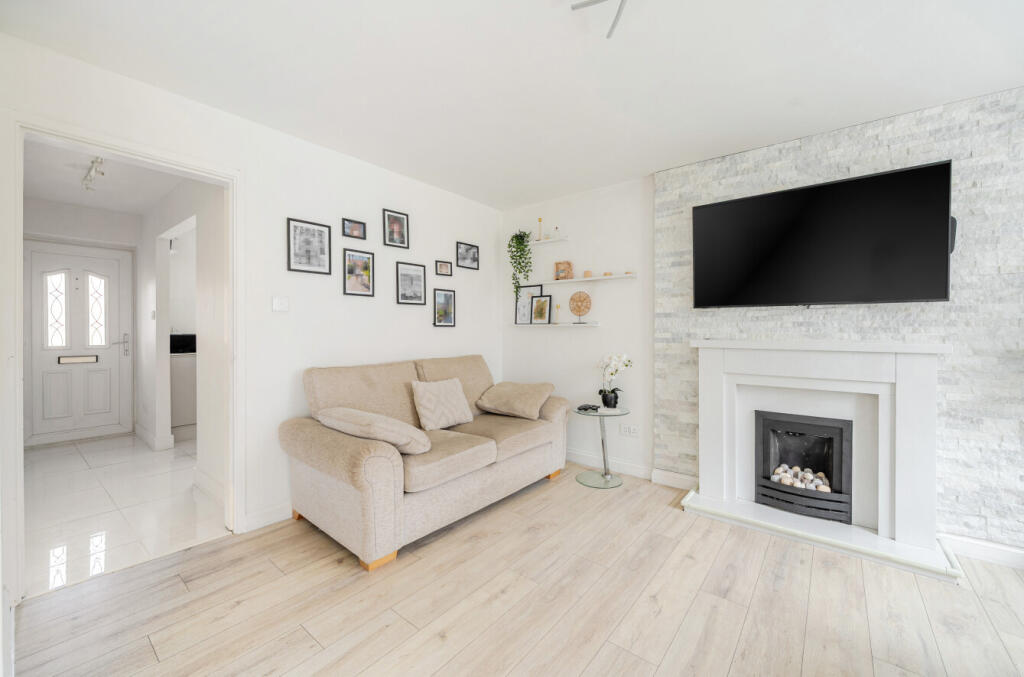 1319768-3-686b90d...