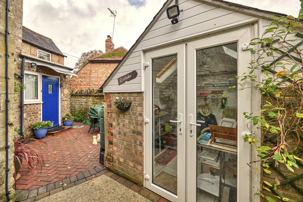 70 Glapthorn Rd Oundle-6.jpg