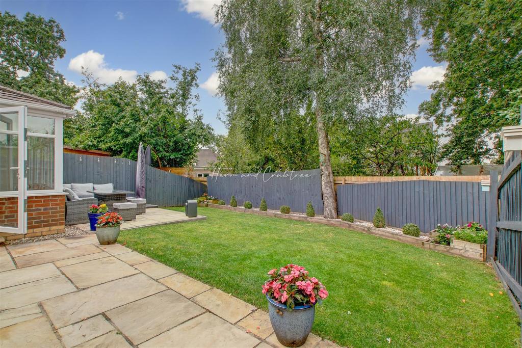 Blacktown Gardens, Marshfield, HernCrabtree (28).j