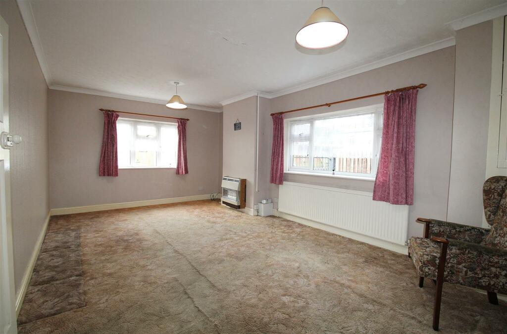 Living/Dining Room