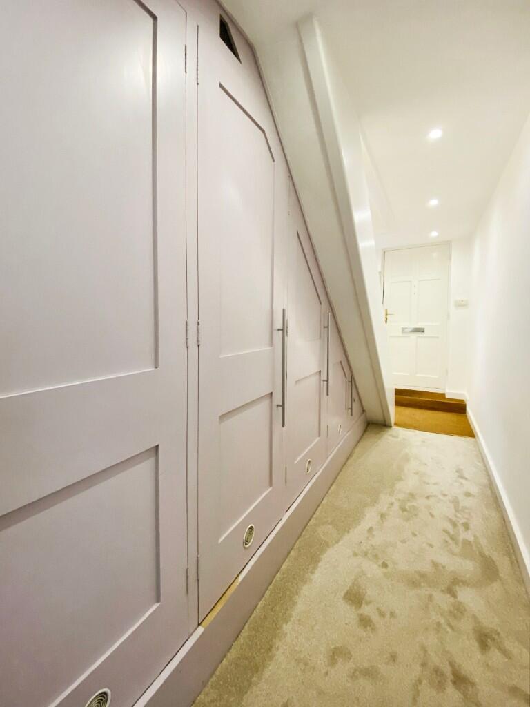 Hall storage