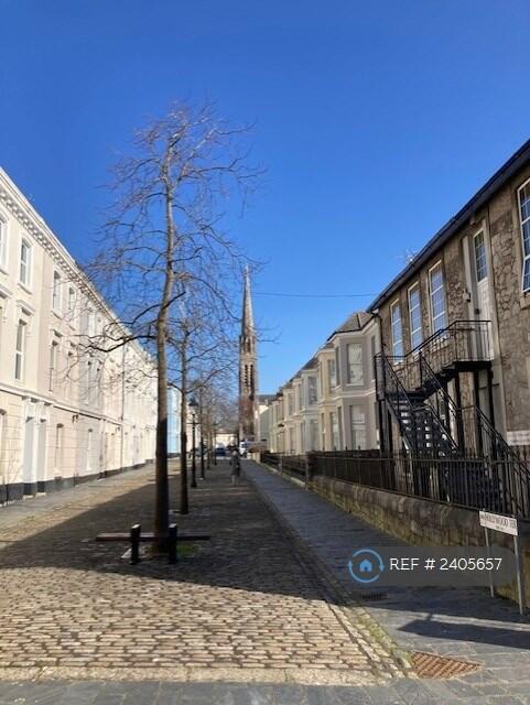 Wyndham Street Towards Cathedral