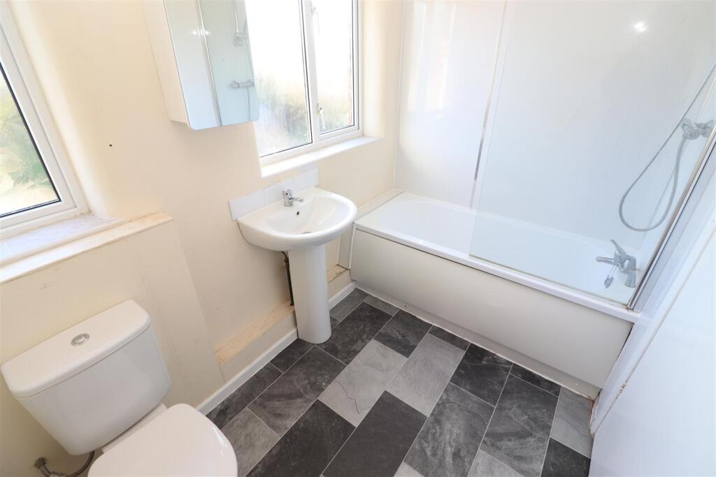 Bathroom / WC