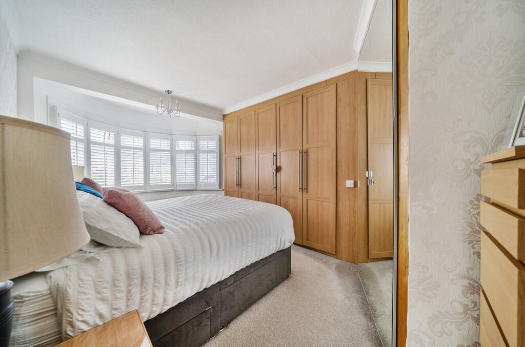 bedroom1-1