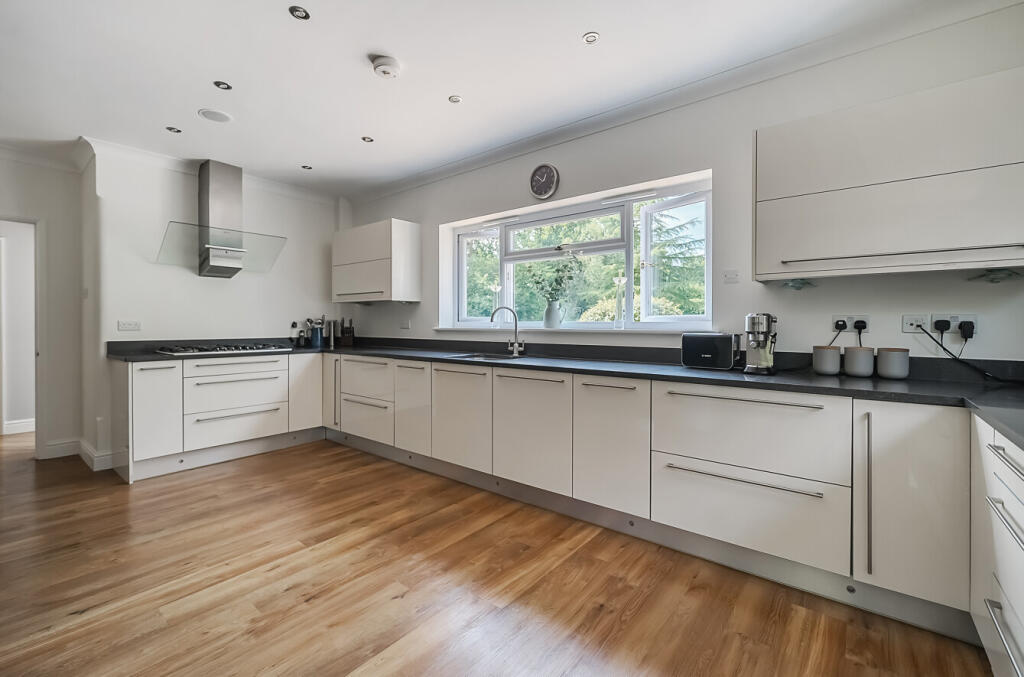 1335478-31-689601...