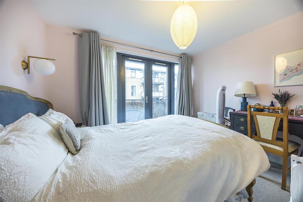 12  Almond Court -004.jpg