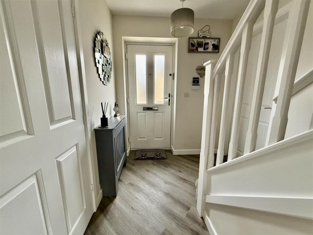 RECEPTION HALLWAY