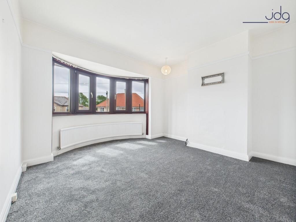 Double Bedroom 1 with bay window
