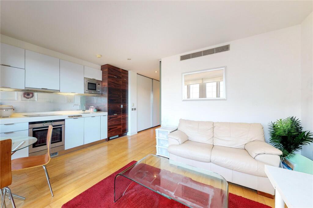 Kitchen/Reception