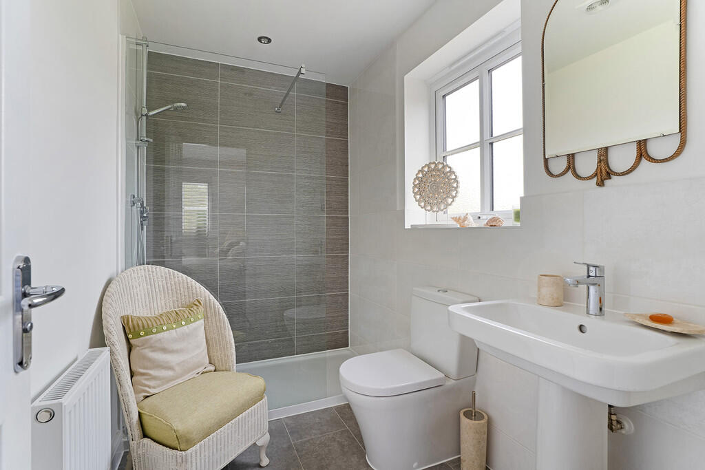 ensuite bedroom 1