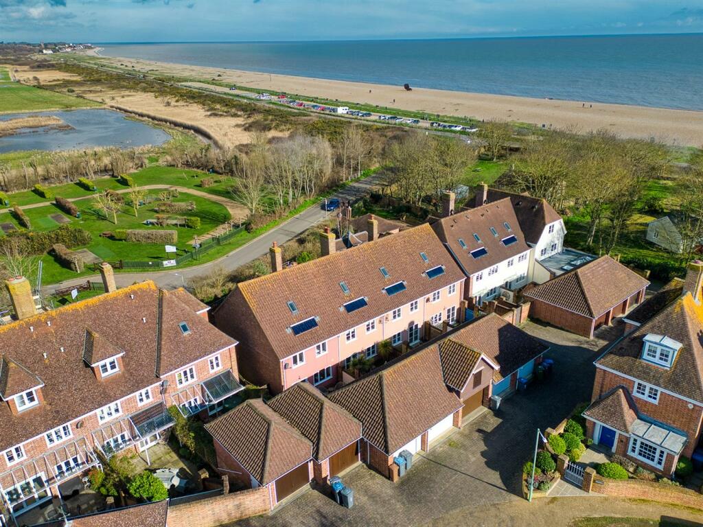 6 Willows Green (9).jpg