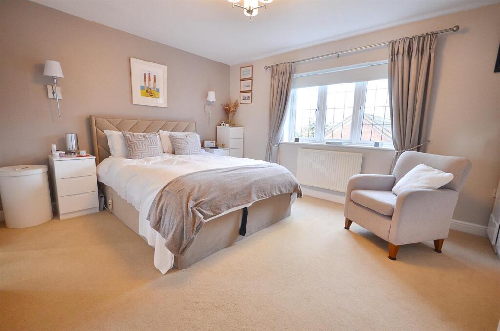 Main Bedroom