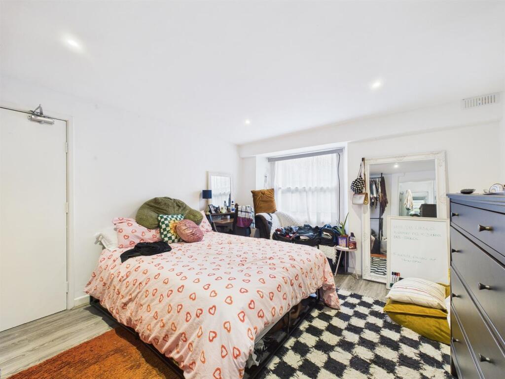 14 - Block of Flats for Auction, Kingsdown, Bristo