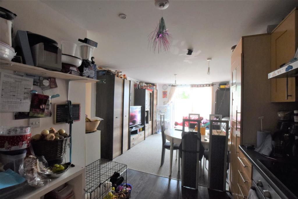 Lounge/Kitchen