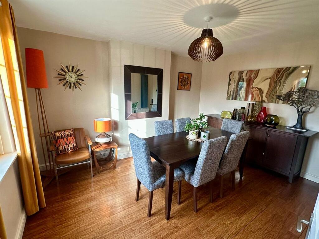 WhatsApp Image 2025-10-31 at 12.18.13_c39b840c.jpg