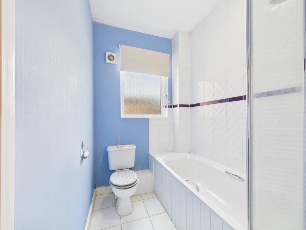 CAM03062G0-PR0165-STILL006