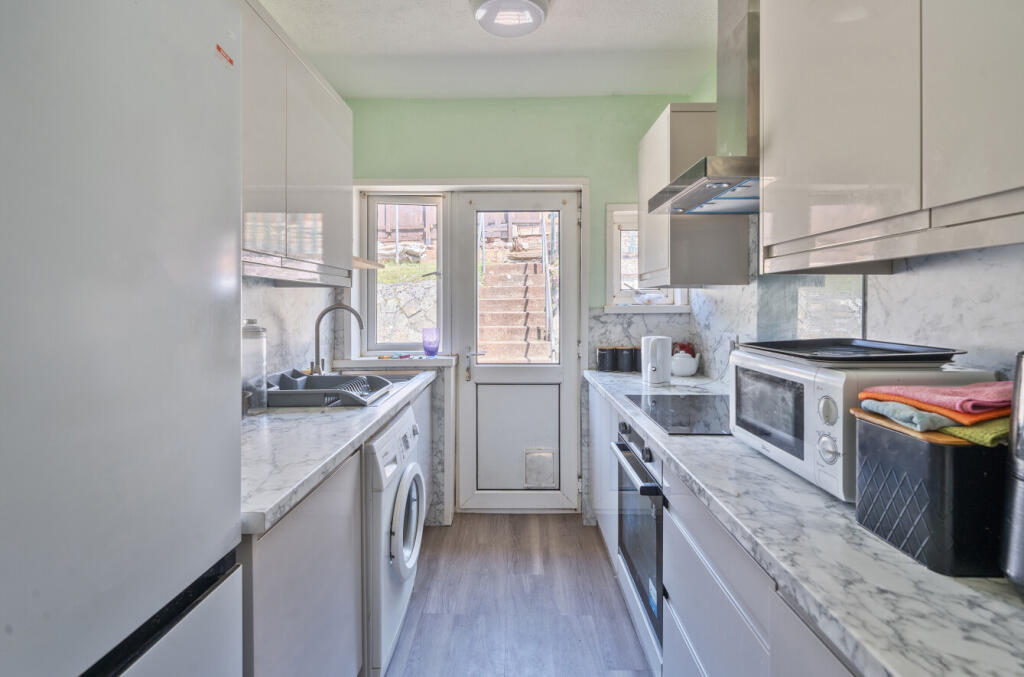 1312920-10-6853fa...