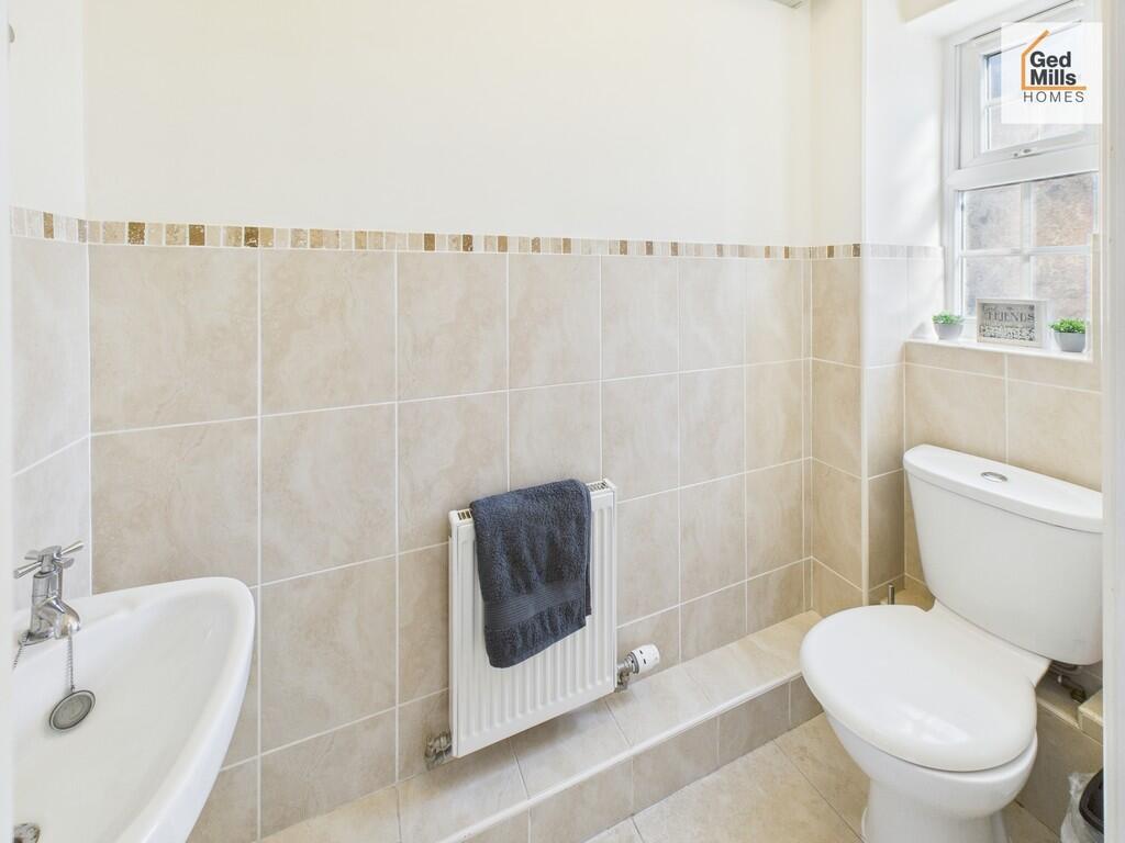 CAM04261G0-PR0036...