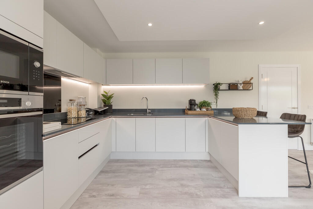 69758_Queenswater...