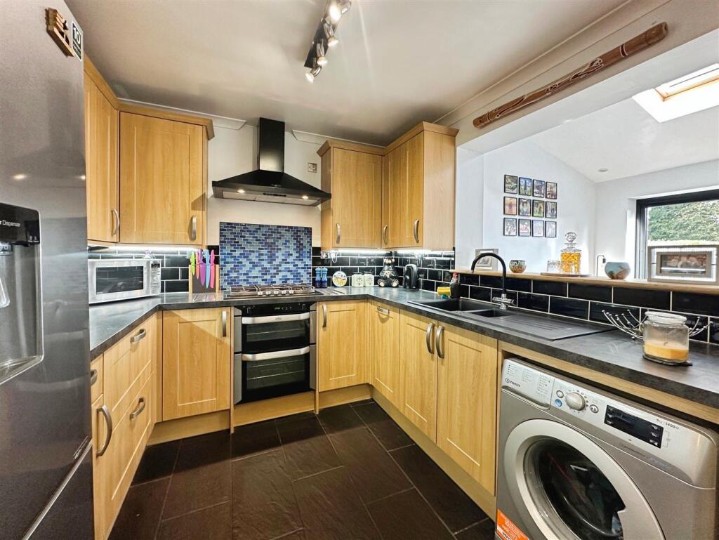 f443c75d--497C-9425-494951B92C4C-11963-0000036697E