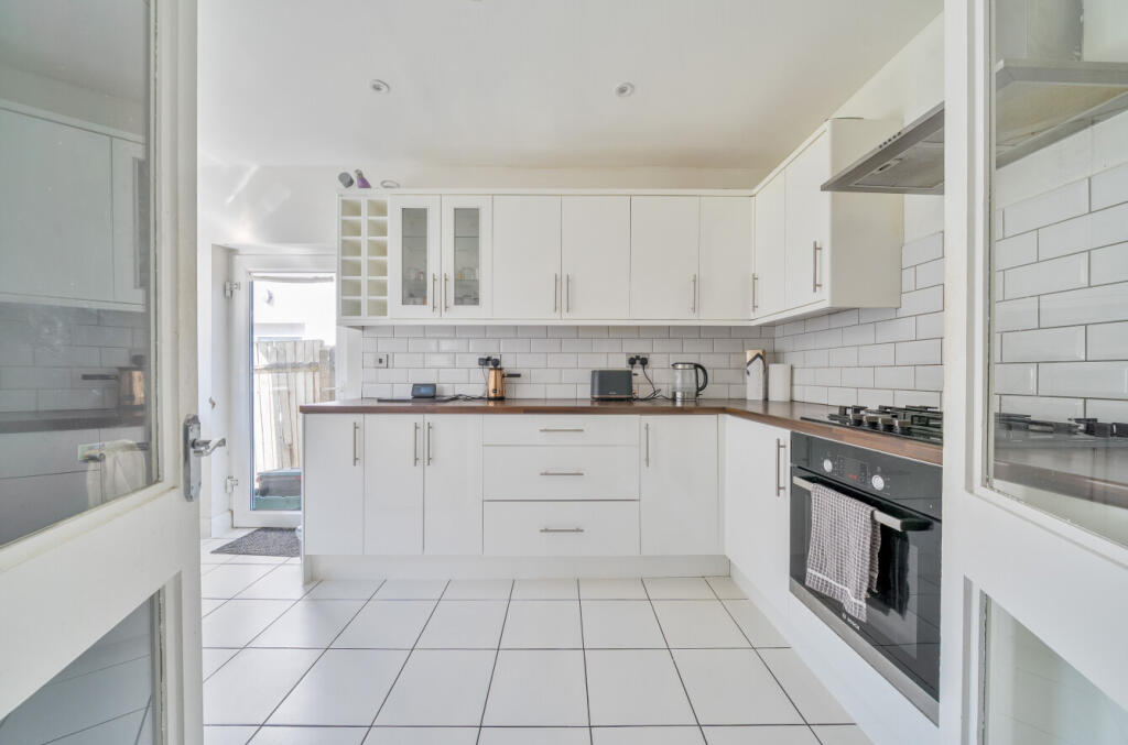 1361858-3-68dbccd...