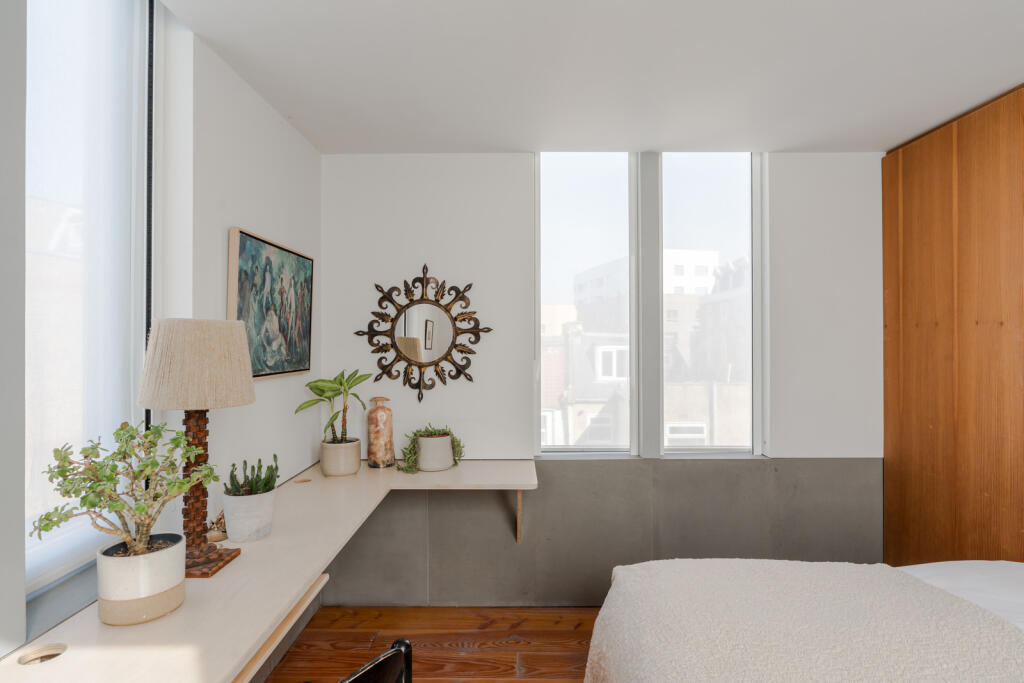 270669 - 6A Basing Court-3.jpg