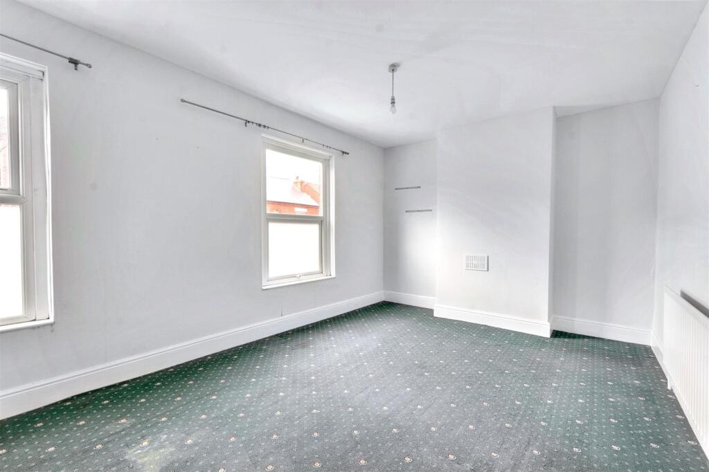 Bedroom One_1.jpeg