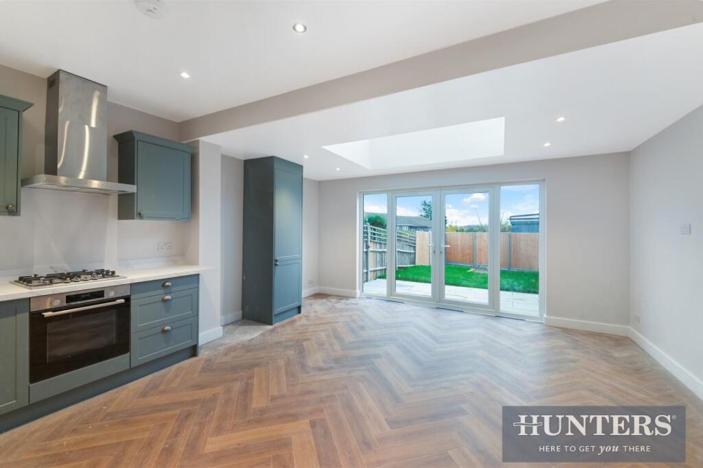 BOSCOMBE ROAD (9).jpg