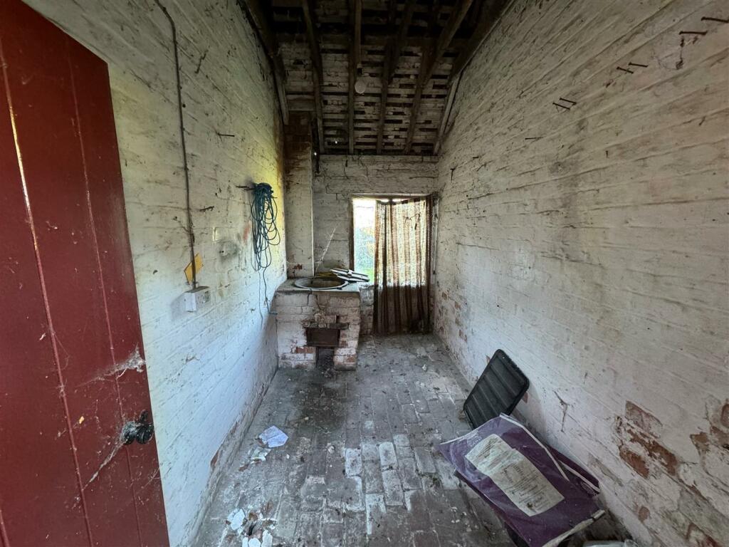 OUTBUILDING TWO