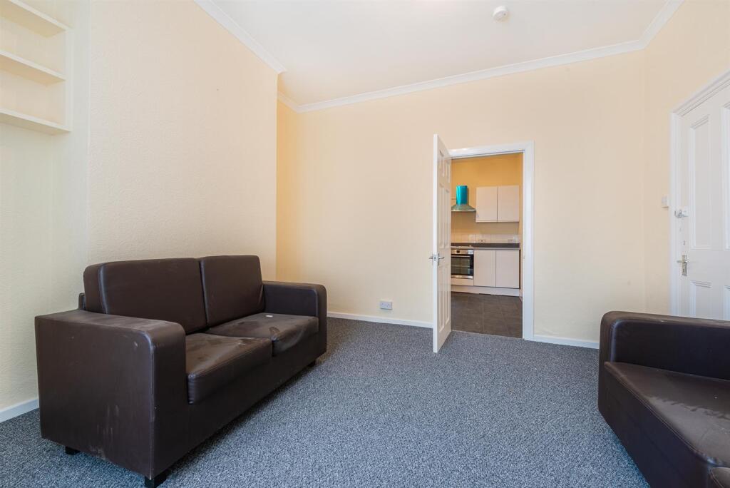 3 Harold-Road-London-flat-DSC_4881.jpg