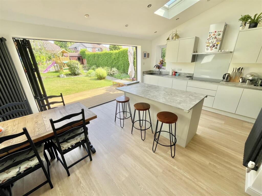 Dining Kitchen Aspect  6