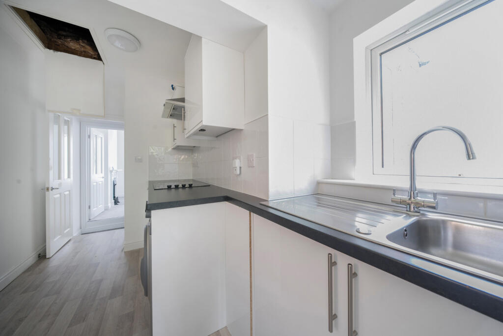 21-681b30ee5349c-...