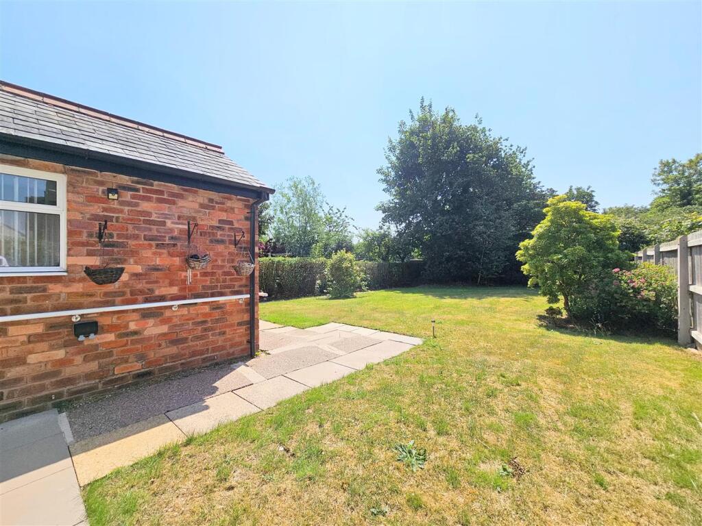 171 Coalway Road 3
