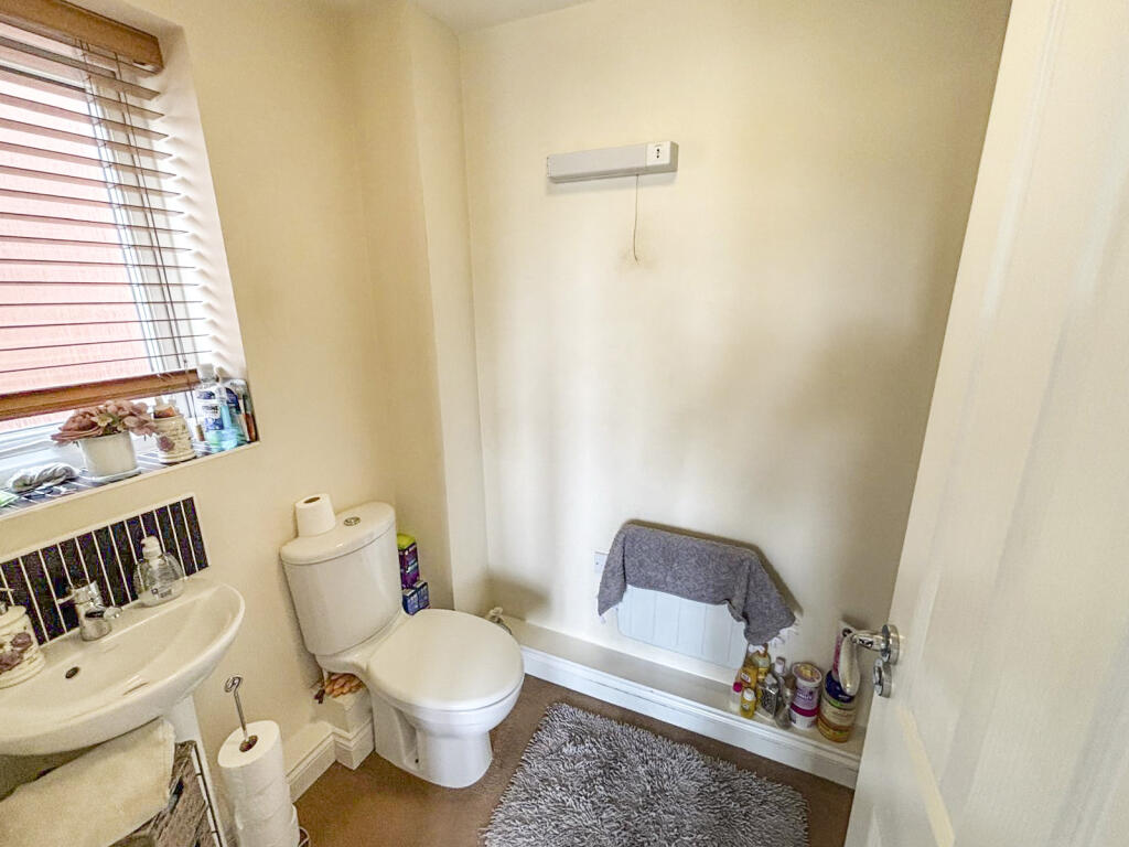 En-suite WC/shower