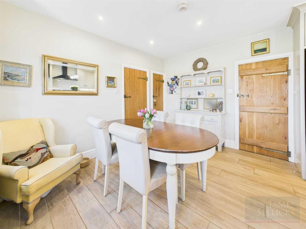 Open Plan Dining Kitchen