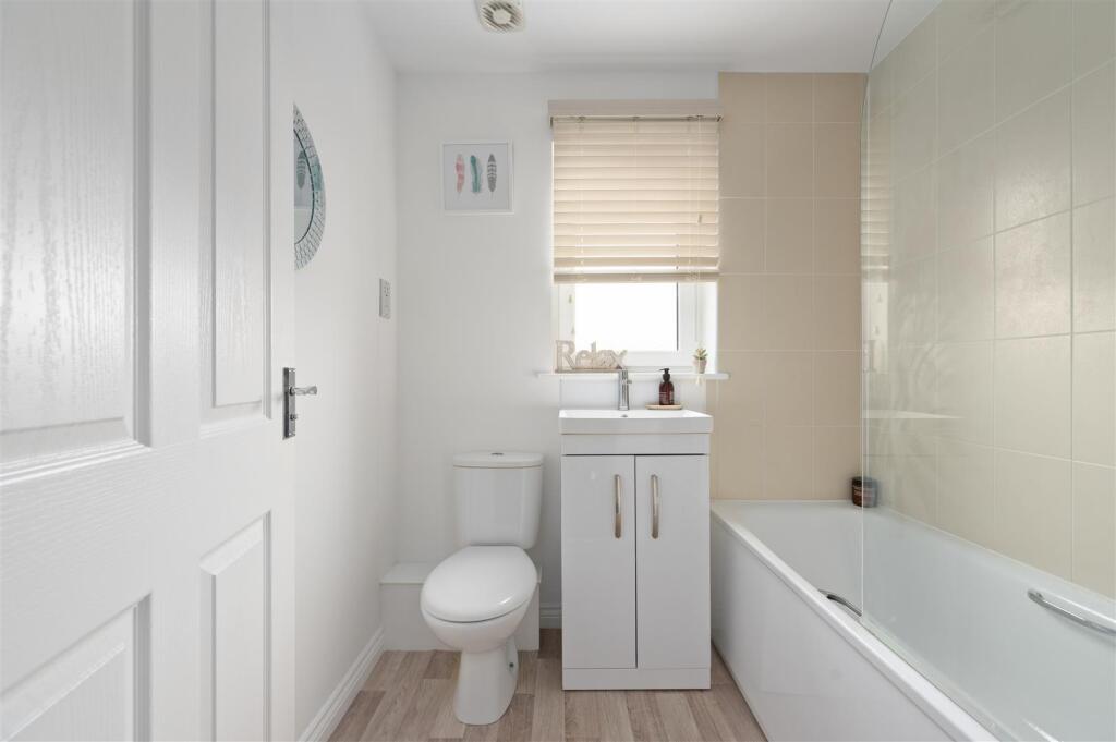 52 Middlebank Rise 021.JPG