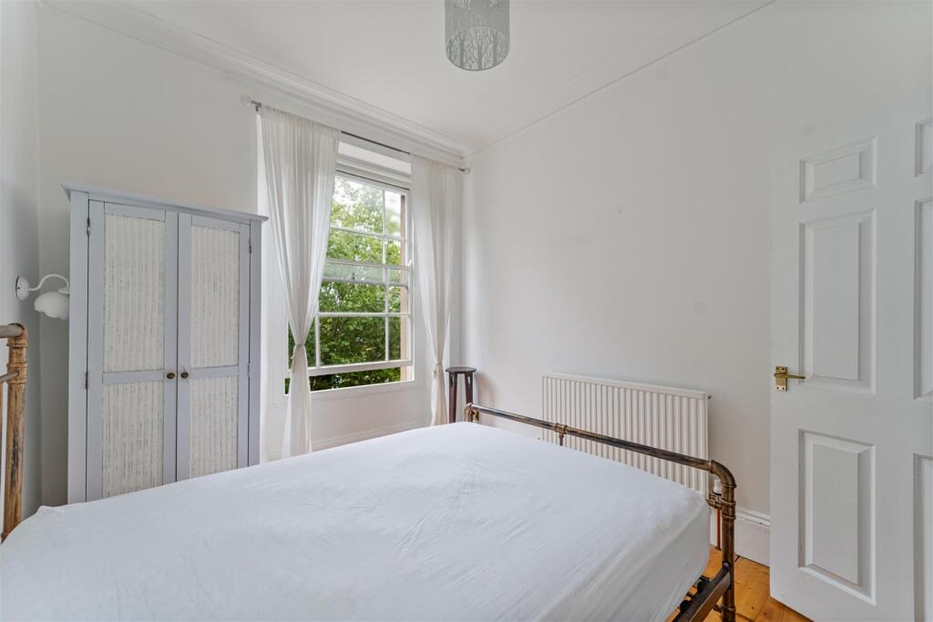 15 Elemgrove Road17.JPG