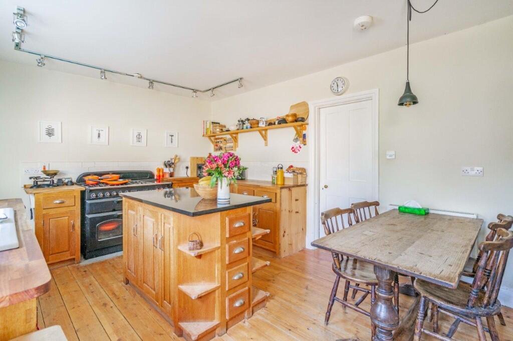 Kitchen/Dining Rm
