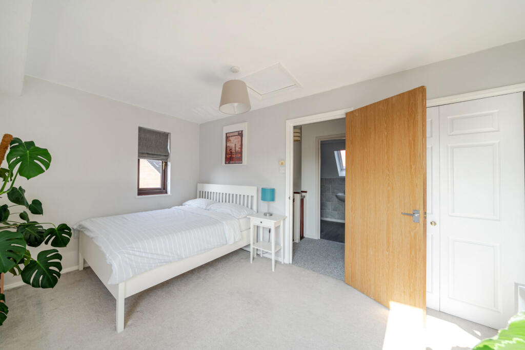 1340720-7-689ef48...