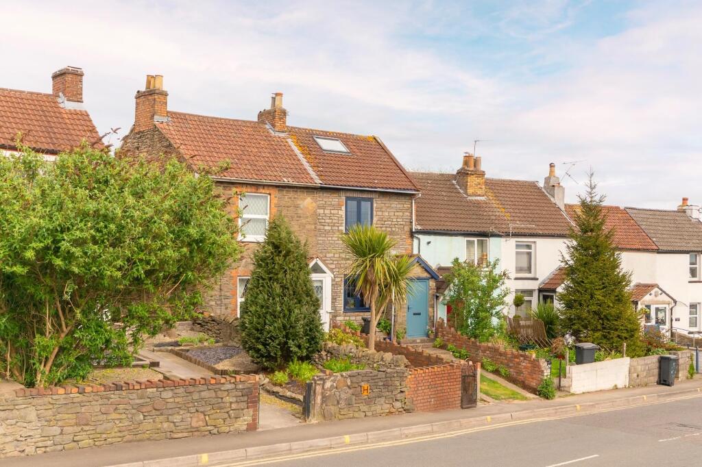 1B0H9HN - External A.jpg