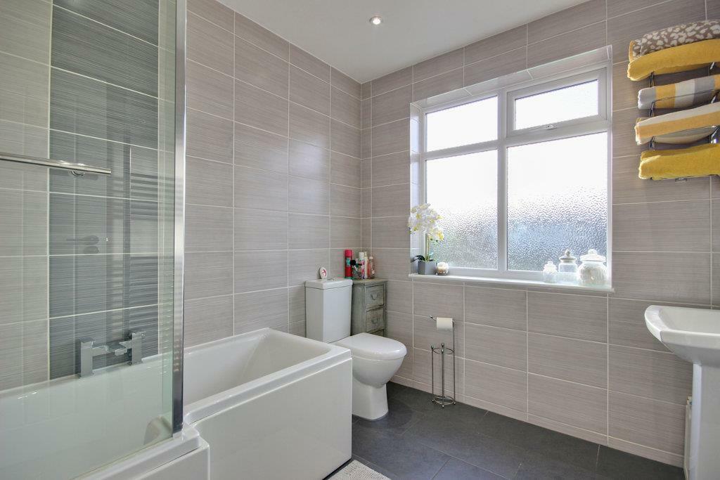 Modern Bathroom