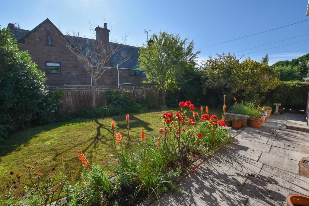 46 Barrymore (11).jpg