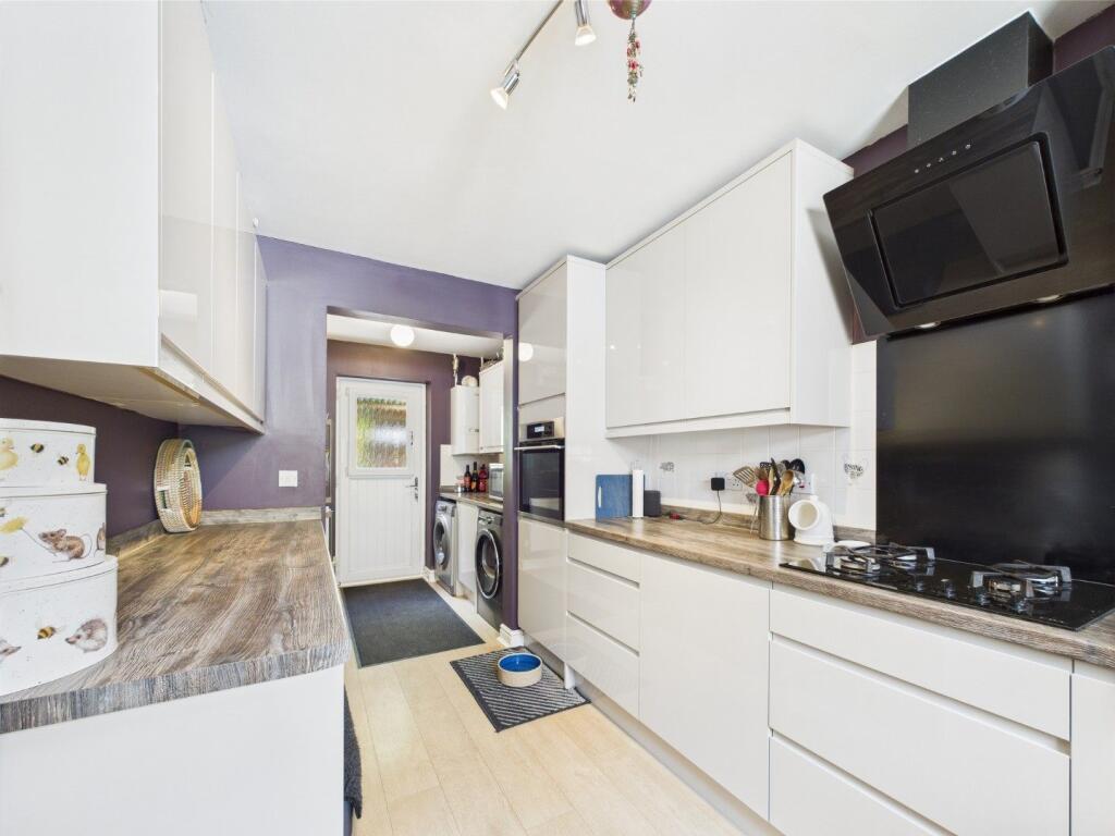 Kitchen/Utility Room