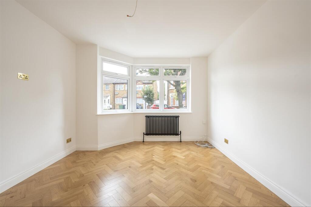 Capworth Street E10