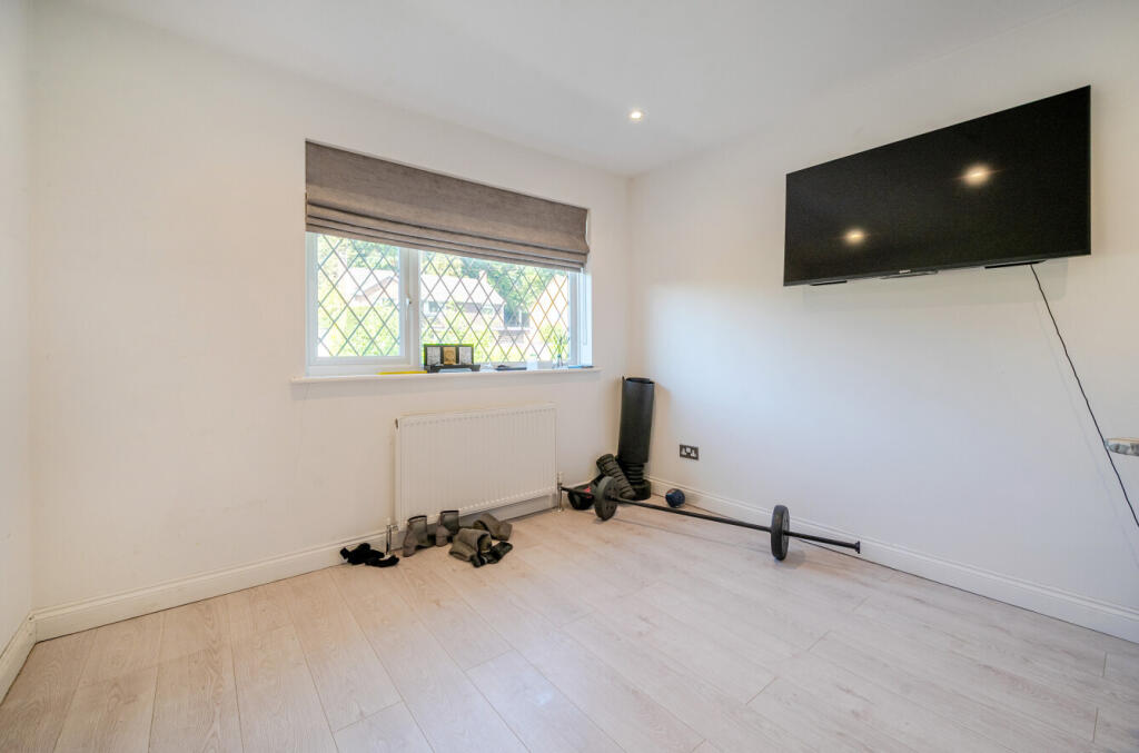 1343263-4-68b5a9a...