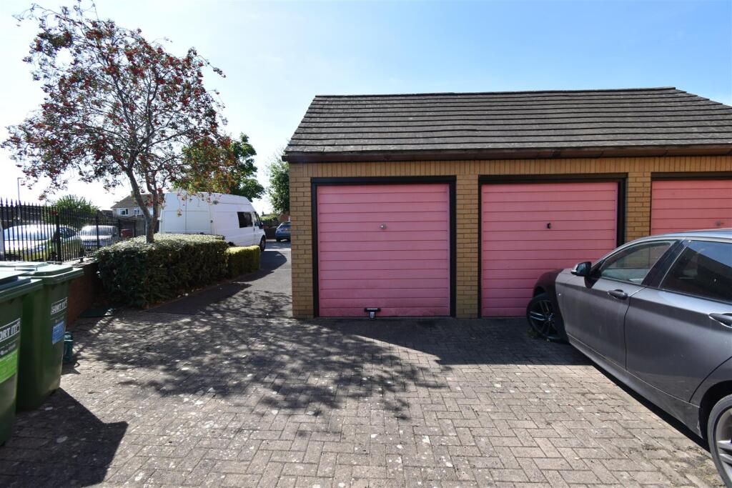 Garage &amp; Parking