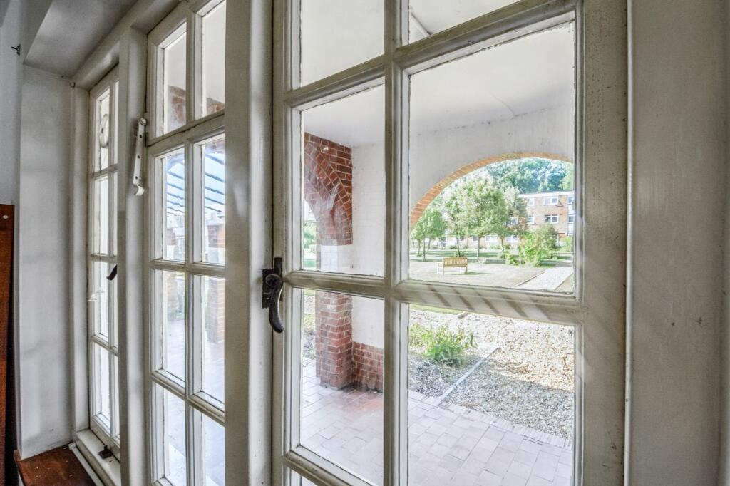 Flat 8, Sollershott Hall, Letchworth Garden City, SG6 3PN