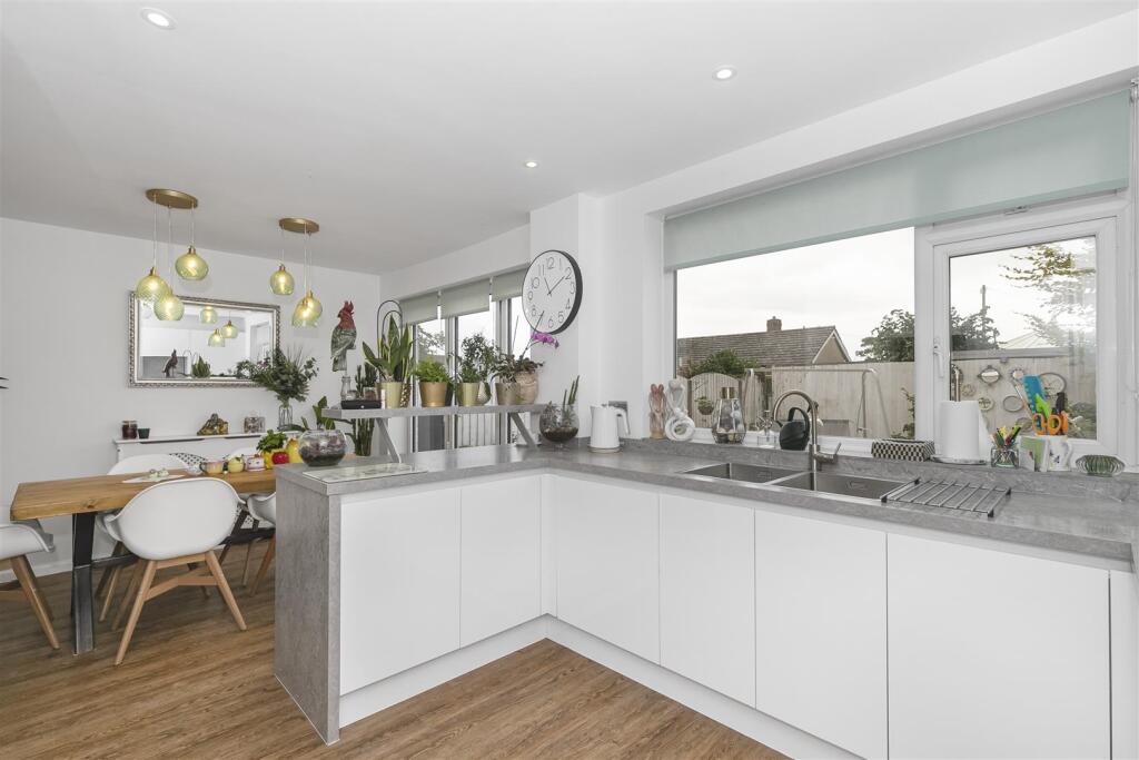 Kitchen Dining 2.jpg