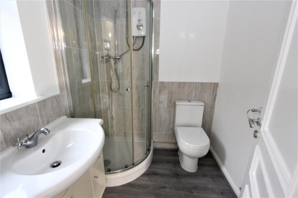 En-Suite Ground