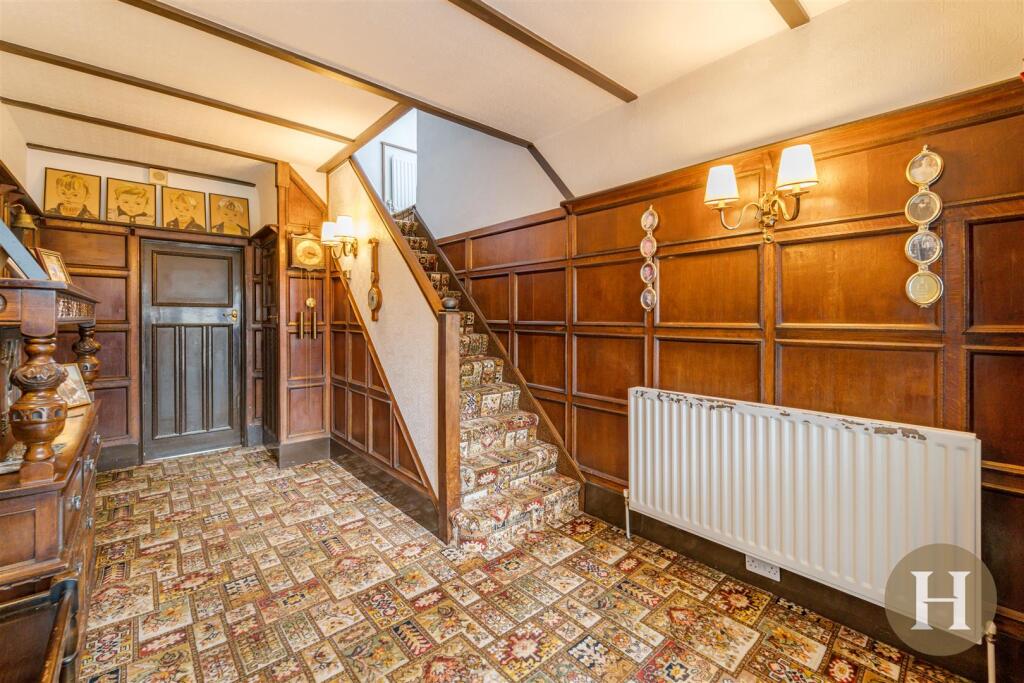 Hadleigh Estate Agents-41.jpg